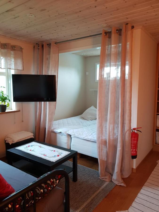 Stuga I Gamla-Koepstad Traslovslage Exterior foto